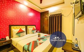 Fabexpress Tp Suite Near Igi Airport New Delhi